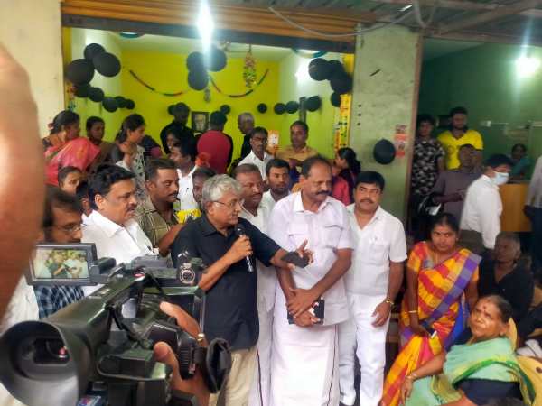 பிரம்மாண்ட திறப்பு விழா 