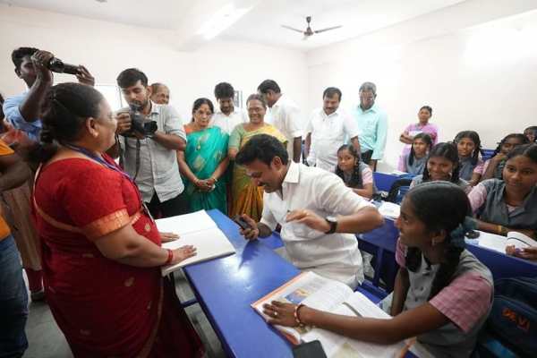 வைரமுத்து கவிதை பாடம் 