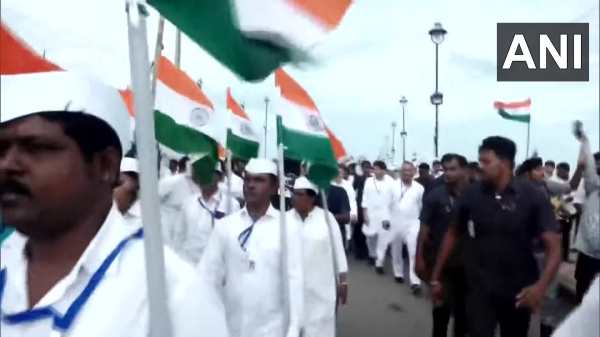 3,570 கிலோ மீட்டர் 3,570 கிலோ மீட்டர்