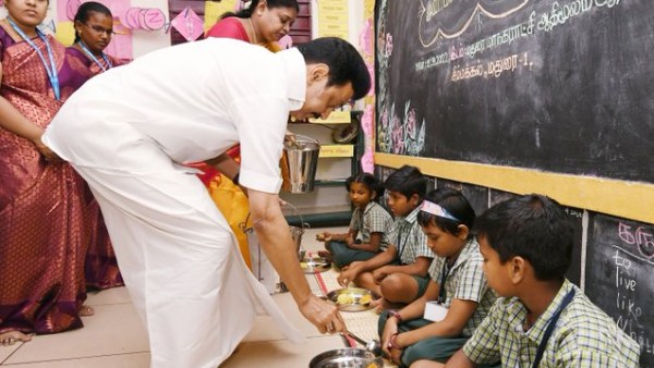  தொடங்கி வைத்த ஸ்டாலின் 