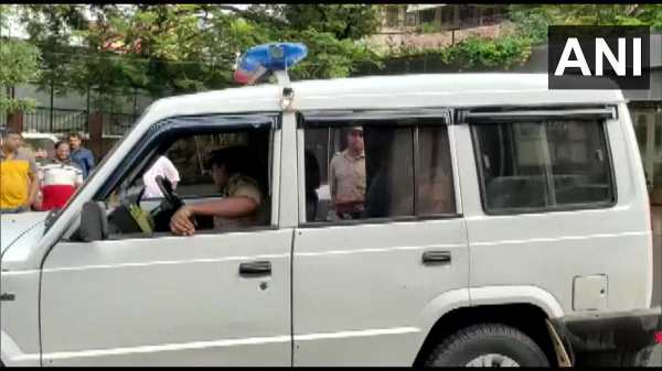 பயங்கரவாதத்துடன் தொடர்பு? 