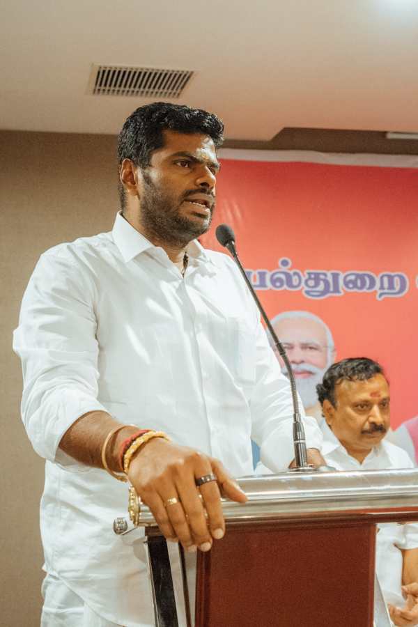  கடைசி பாஜக தொண்டர் இருக்கும் வரை 