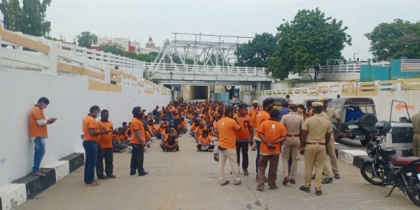 சென்னையில் போராட்டம் சென்னையில் போராட்டம்