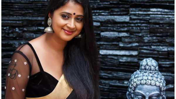 எதிர்நீச்சல் ஈஸ்வரி 