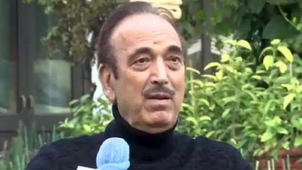  இந்துவாக நடிப்பு 