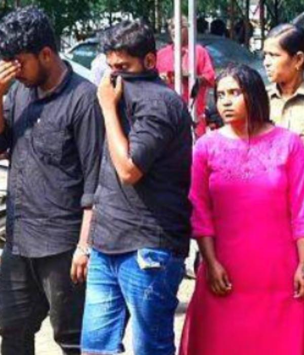 எஸ்கேப்