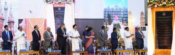 ஏராளமான நீதிமன்றங்கள் ஏராளமான நீதிமன்றங்கள்