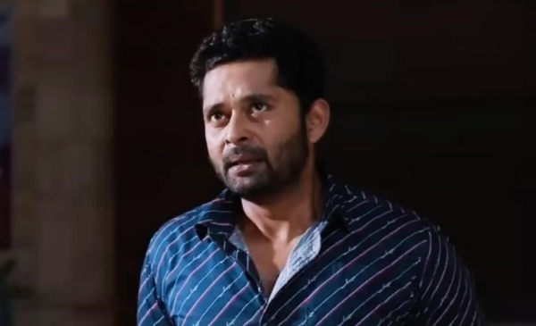 மிரட்டும் தீவிரவாதிகள் சீன்