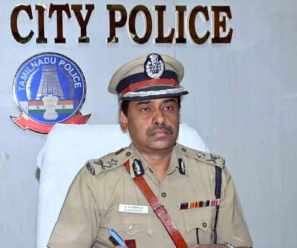 வெள்ளை ரவி 