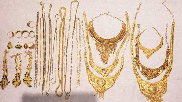 நகைகள் மீட்பு 