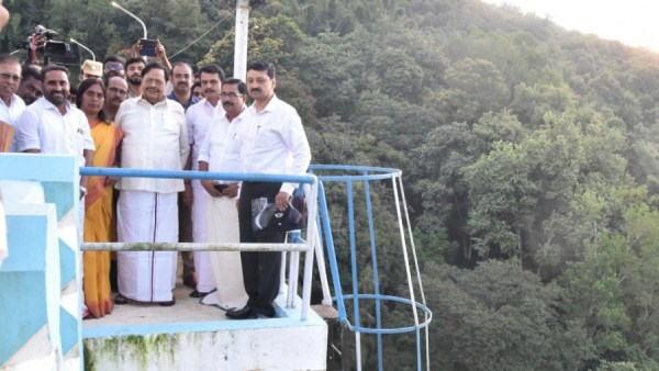  பரம்பிக்குளம் அணை 