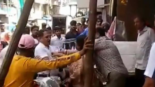 கட்சிக்கு தர்மசங்கடம்