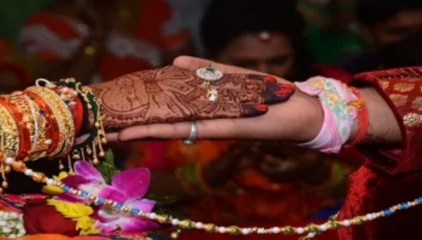 மகளுக்கு 2வது திருமணம் மகளுக்கு 2வது திருமணம்