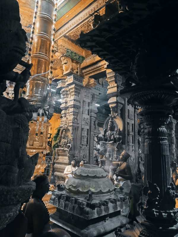  பிட்டுக்கு மண் சுமந்த லீலை 