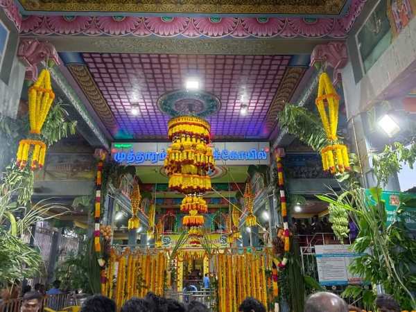 காப்பு கட்டிய பக்தர்கள் காப்பு கட்டிய பக்தர்கள்