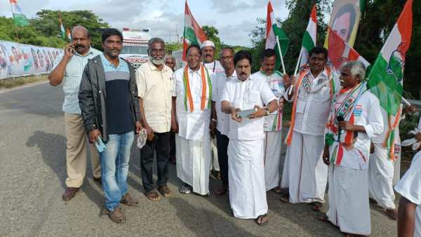 Rahul Yatra: Koodankulam Udayakumar meets Puducherry Ex CM Narayanasamy Rahul Yatra: Koodankulam Udayakumar meets Puducherry Ex CM Narayanasamy
