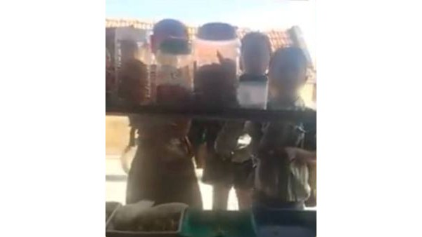 ஊரில் கட்டுப்பாடு 