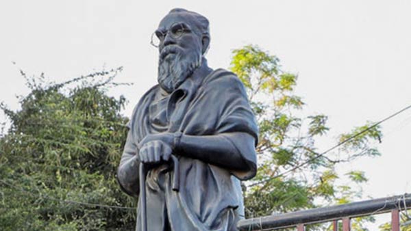 பெரியார் சிலை 