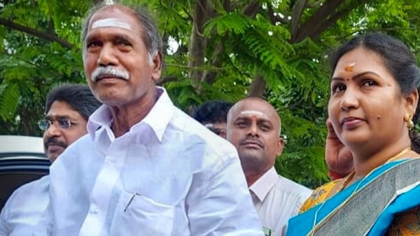  முதல்வருடன் மீட்டிங்