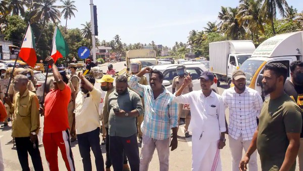  கேரள உயர்நீதிமன்றத்தில் வழக்கு 