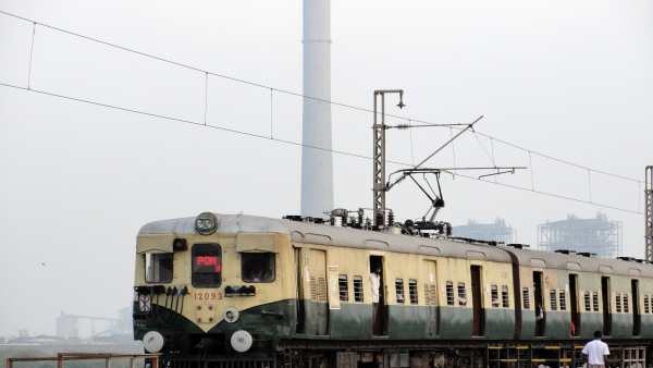  மின்சார ரயில் சேவை 