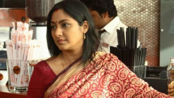 பாடலாசிரியரா இவரா