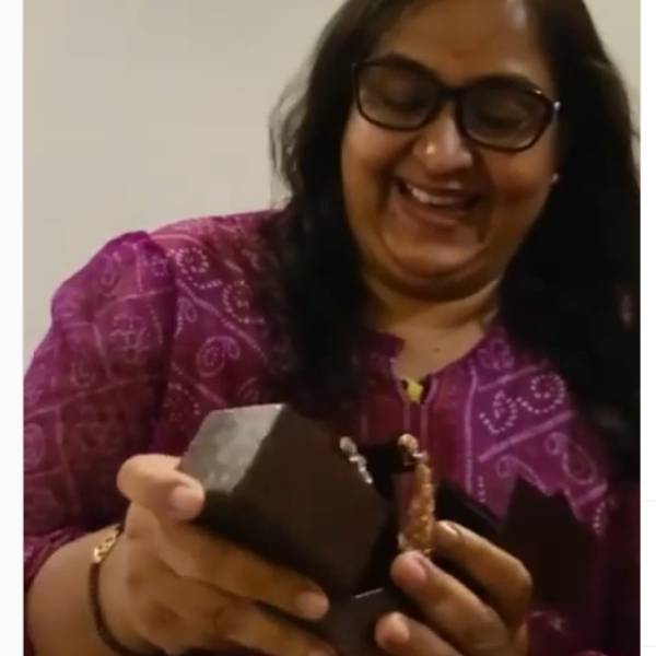 80ஸ் கனவு கன்னி