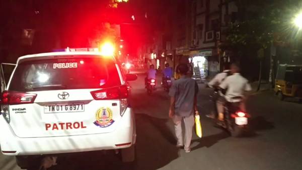 சிறையில் அடைப்பு