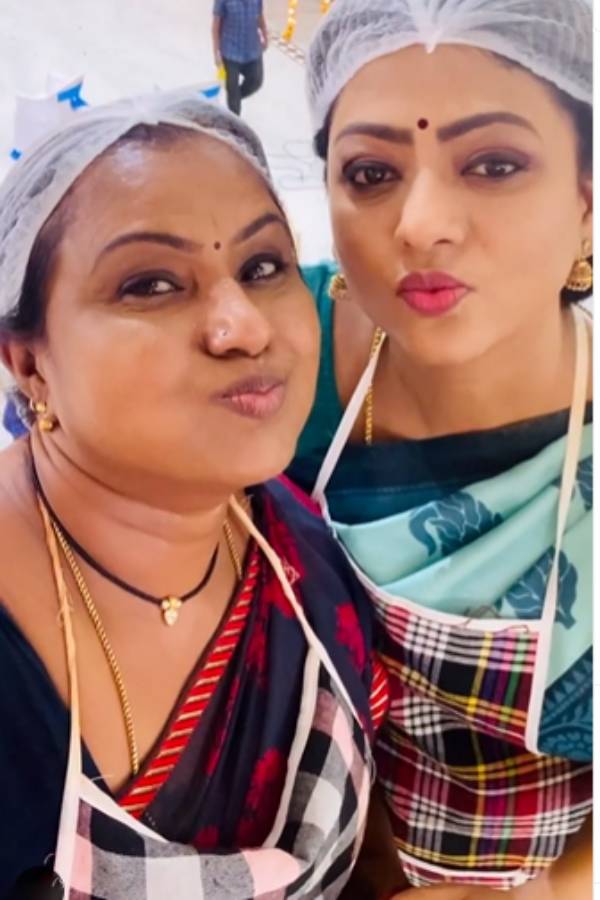 ரசிகர்களின் அதட்டல்கள்