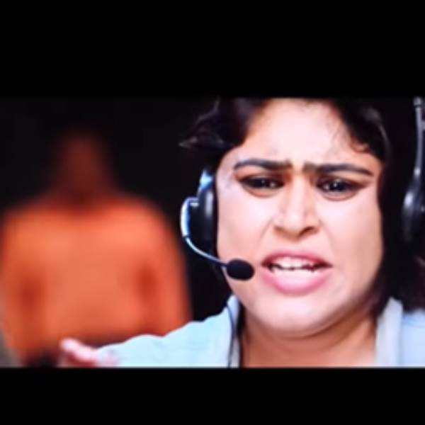 போலீசாக லயா