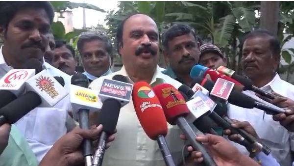 துரோகி யார்