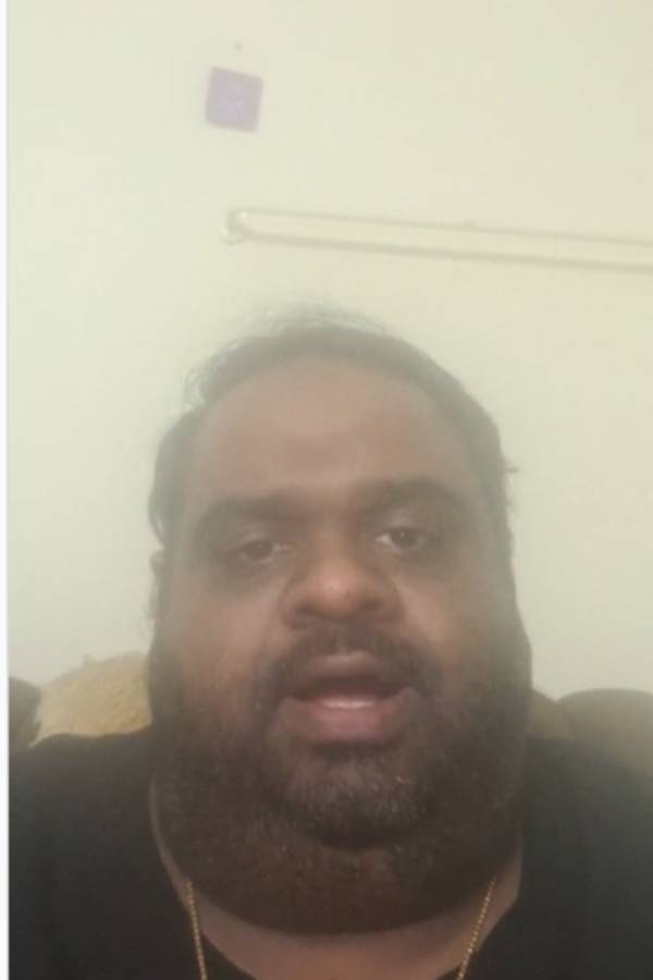 நெட்டிசனுக்கு கிடைத்த கண்டன்ட்