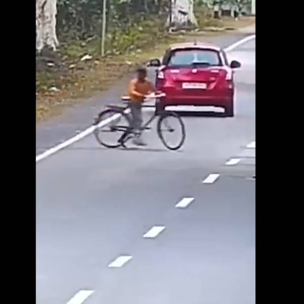 புல்லரிக்க வைத்த வீடியோ