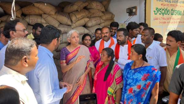 நிர்மலா சீதாராமன் வருகை 