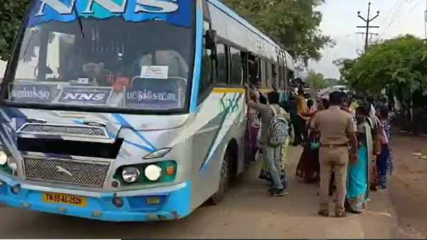  மாணவர்களுக்கு தனி பேருந்து 