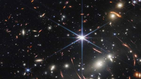 பூமியை விட பெரியது பூமியை விட பெரியது