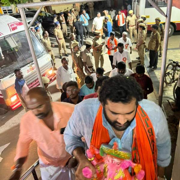 பேச்சுவார்த்தை 