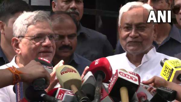  அரவிந்த் கெஜ்ரிவாலை சந்திக்கிறார்