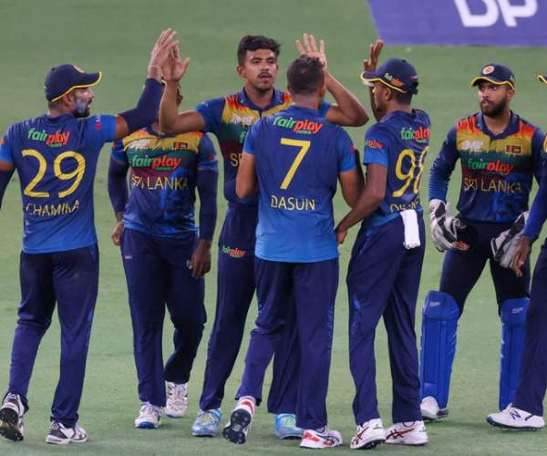 காரணம் 2 - மிடில் ஆர்டர் 