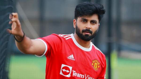 ஆரம்பத்தில் அஸ்வின்