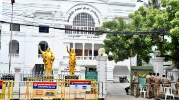  மேல் தளம் கீழ் தளம் 