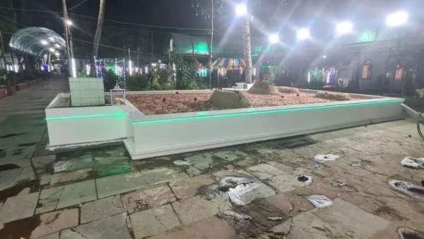 எதிர்க்கட்சிகள் மீது விமர்சனம் 