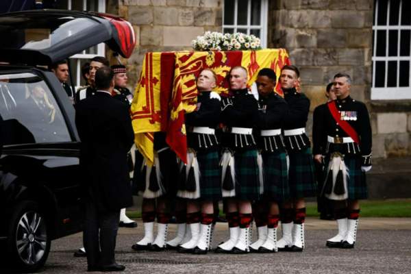 அரைகம்பம் அரைகம்பம்