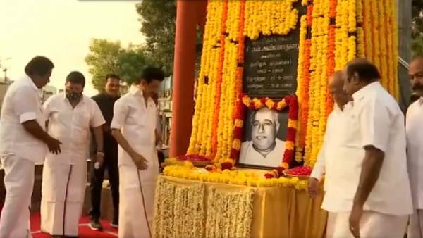  காலை சிற்றுண்டி