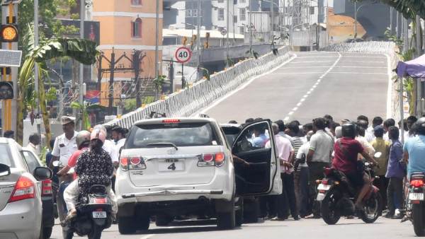 7.70 லட்சம் டெபாசிட் 