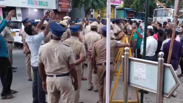  200 பேரிடம் விசாரணை