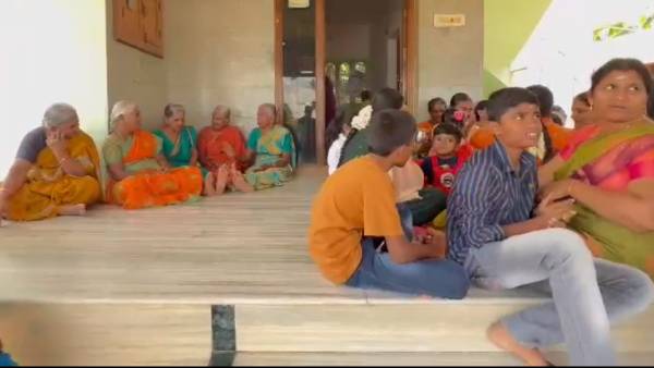 வீட்டிற்கு முதியவர்கள் தேவை