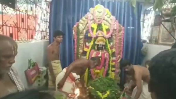 அறநிலையத்துறை அதிகாரி 