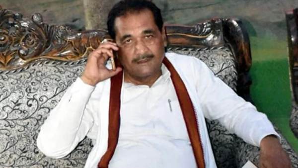 தலைகீழா தொங்க விடுவேன் 