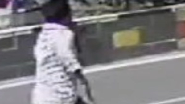 ஒடுக்கிய போலீஸார் 